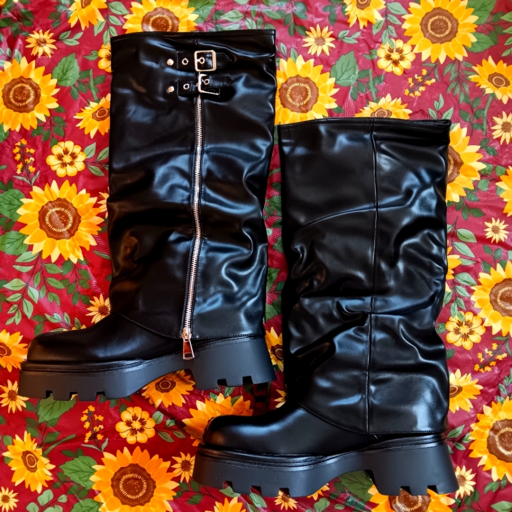 *NEW*SZ 10*PRICE FIRM*Black Knee-High Boots!*